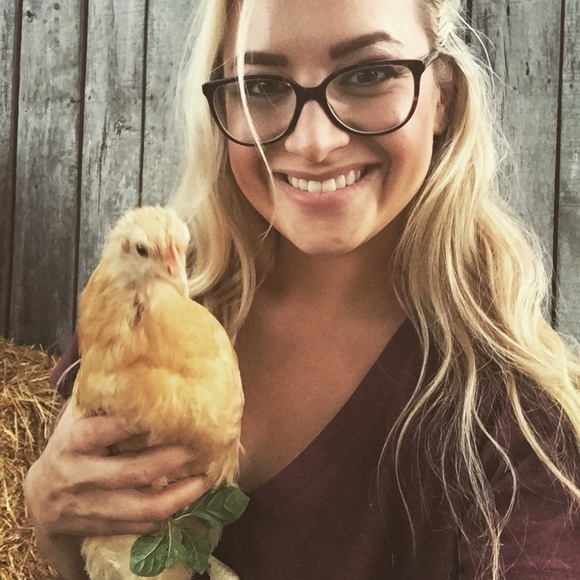 Going Live tonight!6:30 central,7:30 EST *LIKE* to be notified for a LIVE show!🤗 - Picture 2 of 8